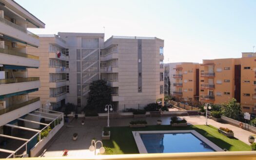 009 _ Apartamento en alquiler · Zona Horta de Santa María · Cambrils